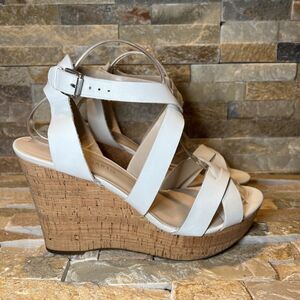 Franco Sarto Sophie 2 White Platform Wedge Women's Size 10